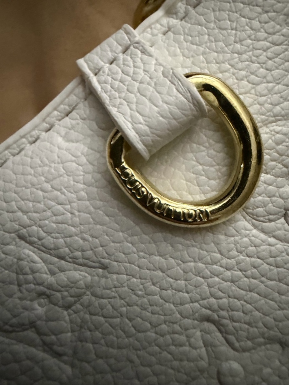 Louis Vuitton White Empreinte Mini Pochette with Gold Hardware - Picture 4 of 5